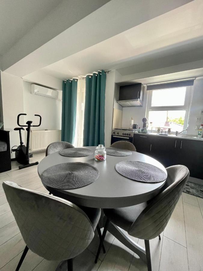 Welcome To Bucharest Airport Residences & Therme-Self Check-In Otopeni Exterior photo