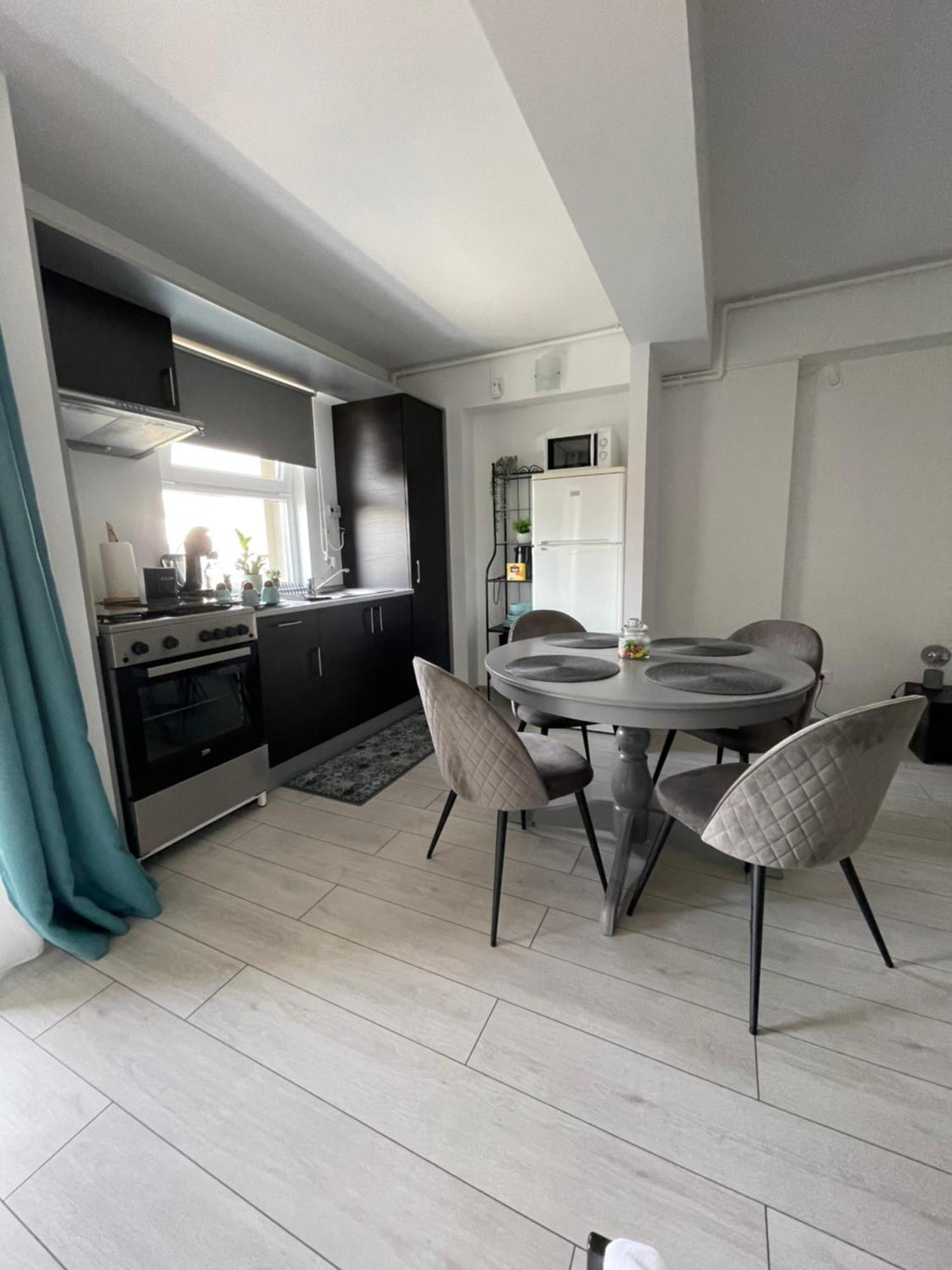 Welcome To Bucharest Airport Residences & Therme-Self Check-In Otopeni Exterior photo
